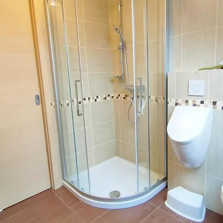 Apartmaji Dora 모스트라나