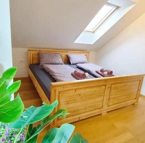 Apartment Apartmaji Dora