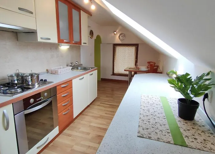 דירה Apartmaji Dora